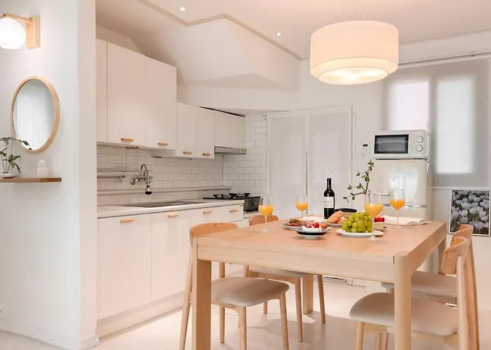 On Air House Apartment