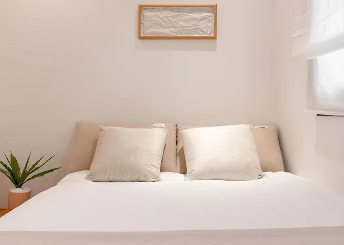 Apartment On Air House
