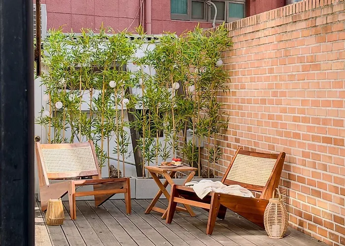 On Air House Apartment *